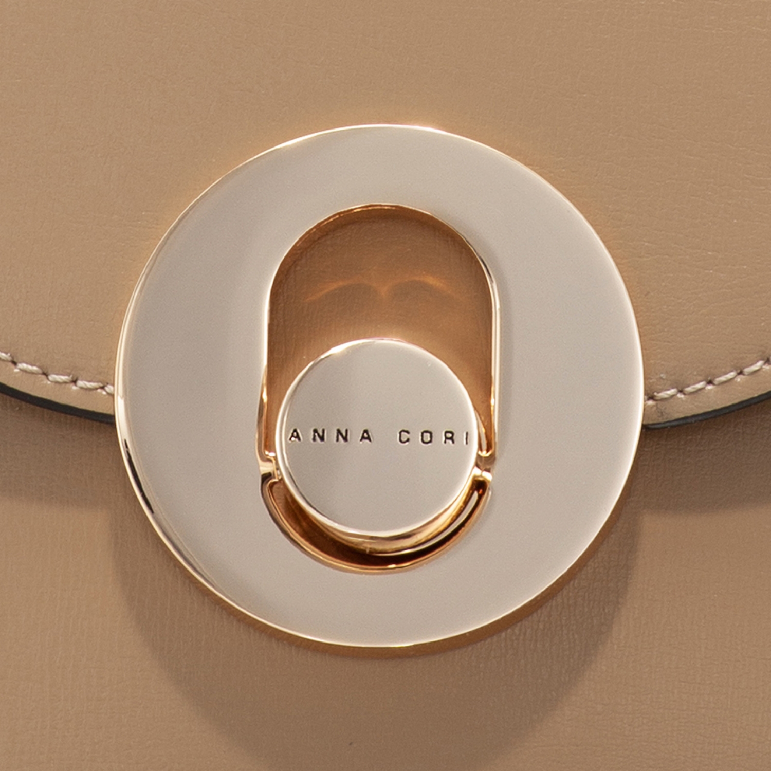 Picture of MARY VIT STAMP TAUPE