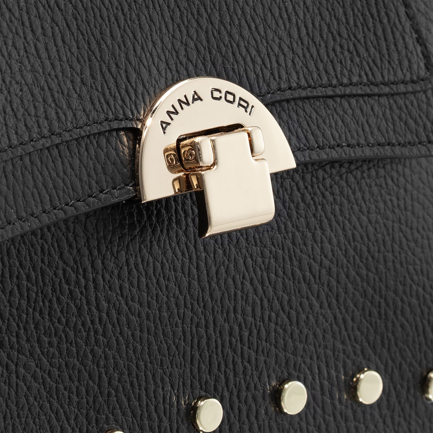 Imagine GINNY BOTTALATO NEGRU