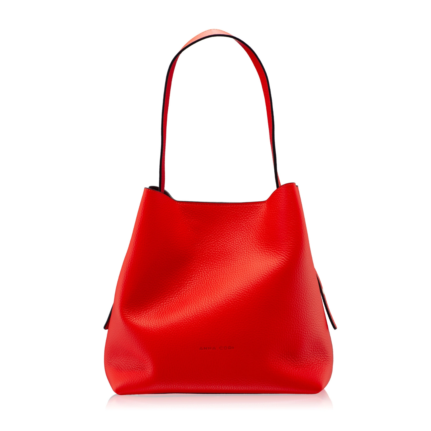 Imagine RIANA BOTTALATO ROSU