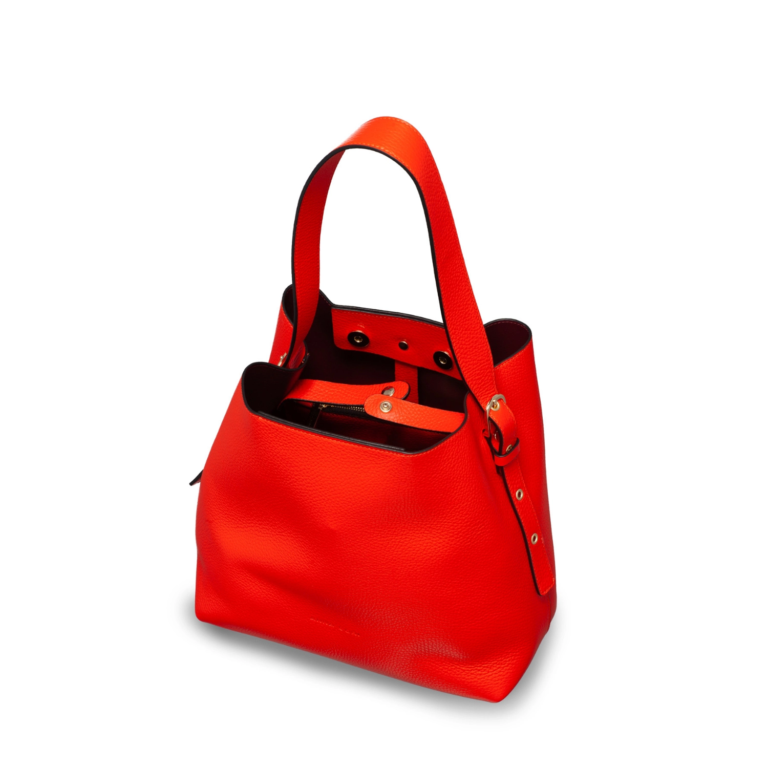 Imagine RIANA BOTTALATO ROSU