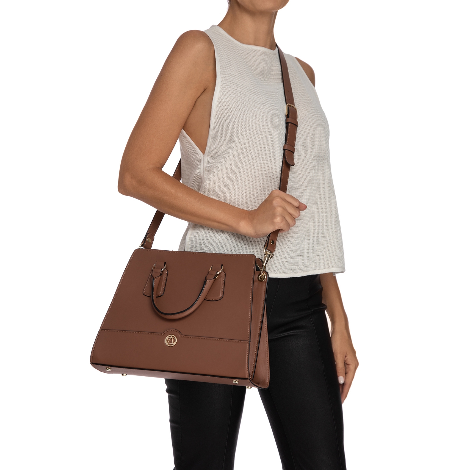 Imagine DAYA VITELLO CUOIO