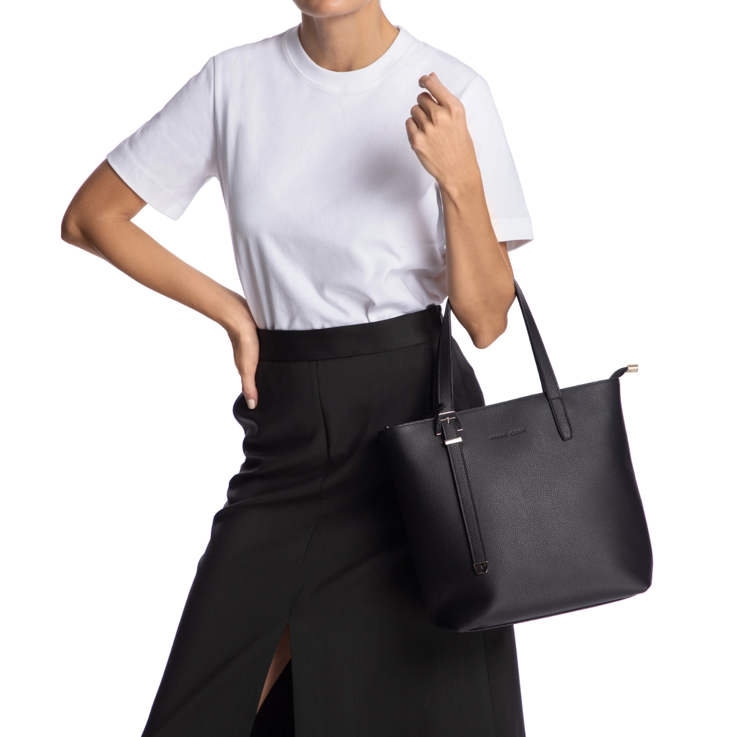 Снимка на Чанта дамска ръчна MARIEL 01 BOTTALATO NEGRU