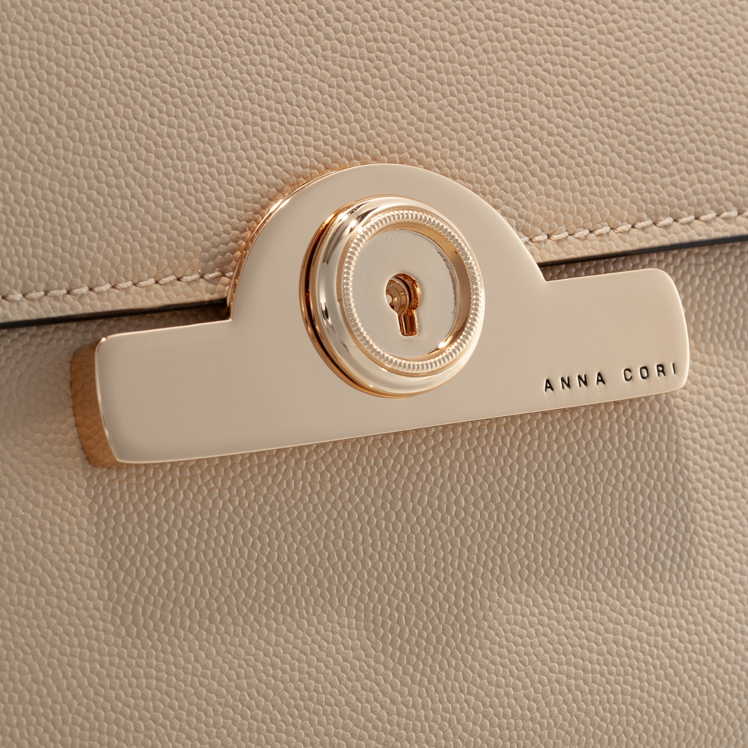 Picture of KELLY VIT STAMP NUDE