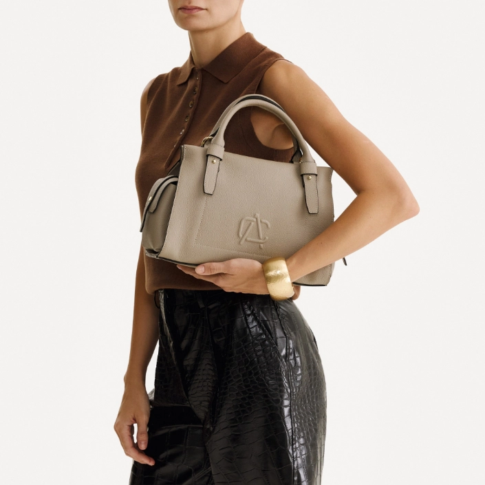 Women Leather Handbag BECA 02 BOTTALATO TAUPE Women Leather Handbag BECA 02 BOTTALATO TAUPE