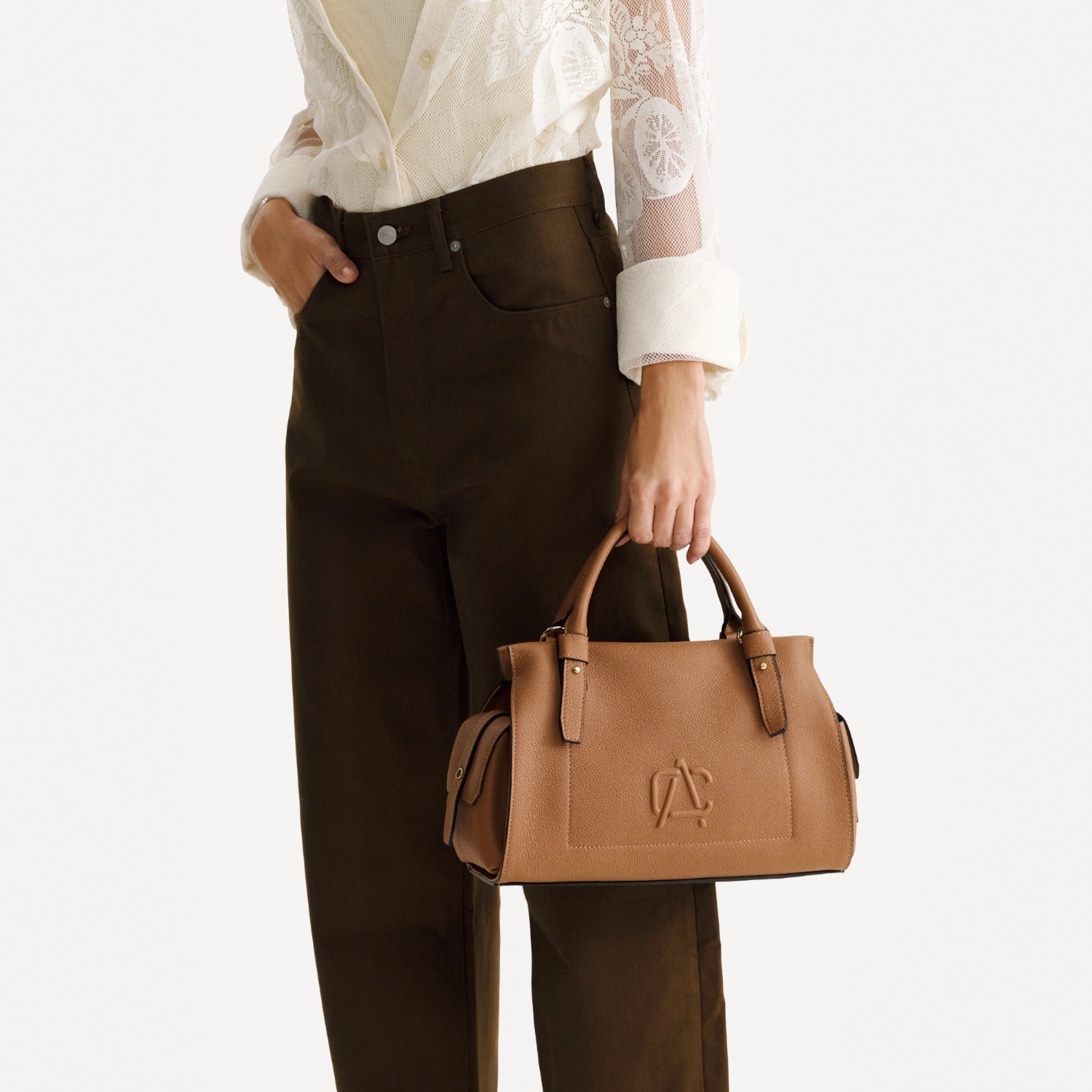 Picture of Women Leather Handbag BECA 02 BOTTALATO CUOIO