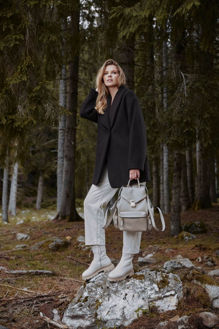 Ținute cozy & chic cu ghete, perfecte pentru luna decembrie