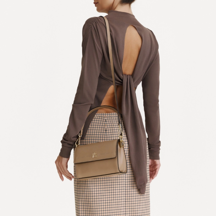 Geanta dama de umar IRISA 01 VITELLO STAMP BEJ