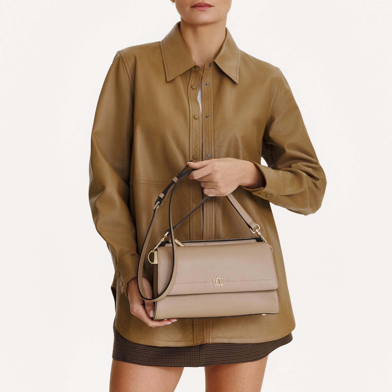 Picture of IRISA 02 VITELLO STAMP BEIGE