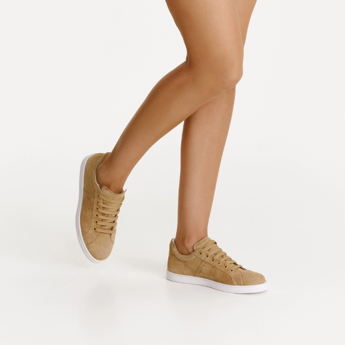 Women Leather Sport Shoes 8330 Camoscio Beige
