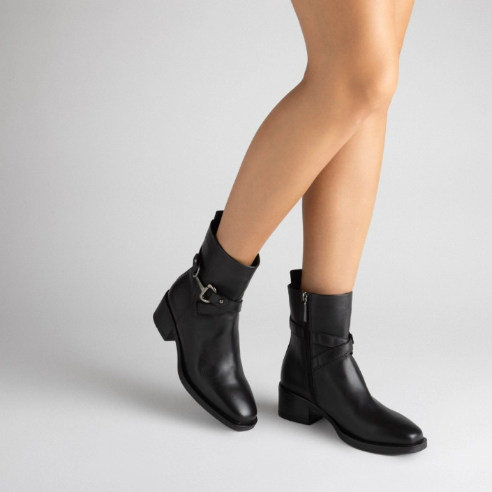 Women Leather Boots 8261 Vitello Black