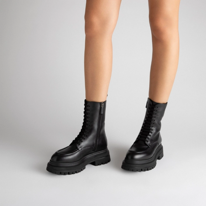 Women's Boots 8211 Vitello Black