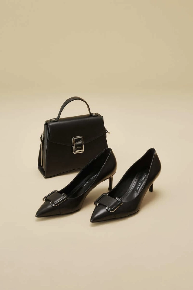 pantofi cu toc negri Anna Cori și geantă neagră